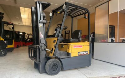 INTERNO 2223 CATERPILLAR E916KT