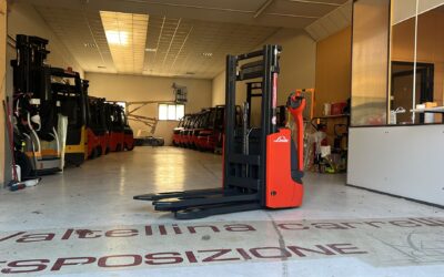 INTERNO 2236 LINDE L10 A COLONNA