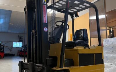 INTERNO 2256 CATERPILLAR F30
